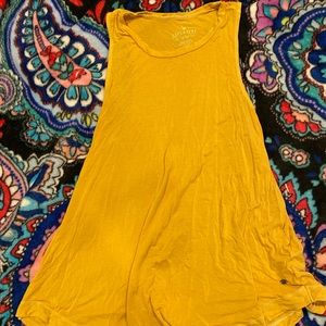 Yellow american eagle soft and sexy tank in yellow